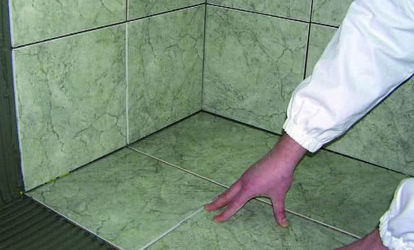 Układanie płytek ceramicznych - kilka porad
